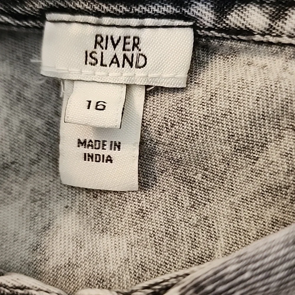 River Island Acid Wash Longsleeve Shirt Dress Pearl Button Down Size 12 - Picture 8 of 11